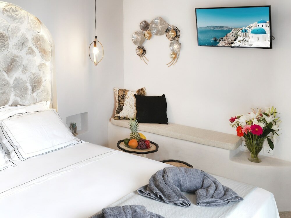 Фото Secret Gem Suites