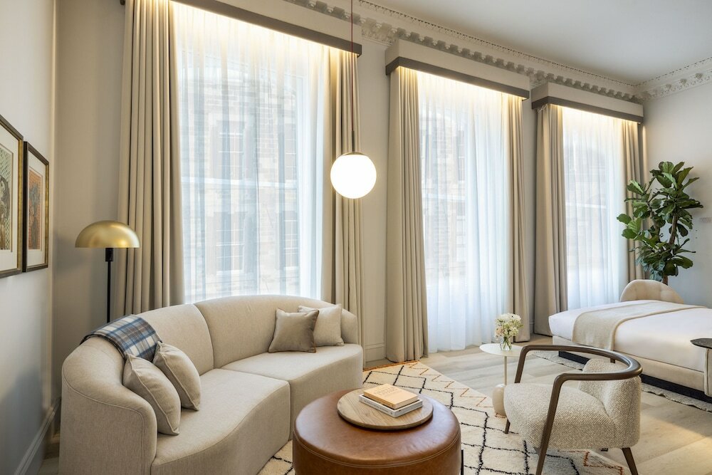 Фото Virgin Hotels Edinburgh