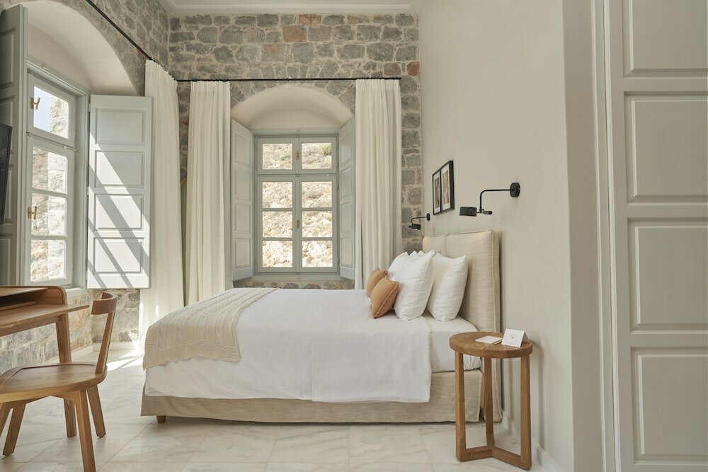 Фото Mandraki Beach Resort - Adults Only