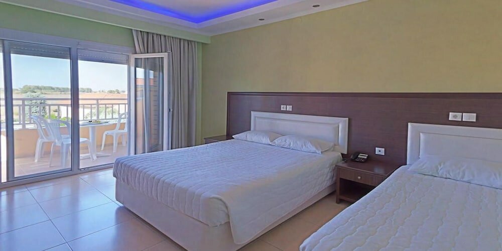 Фото Grand Platon Hotel