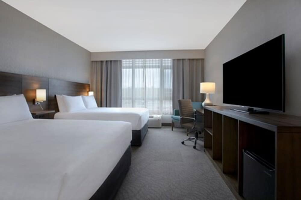 Фото Great Blue Heron Hotel