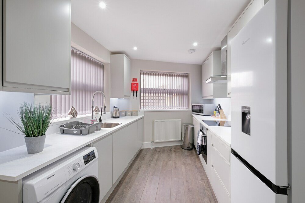 Фото Crown Place 2 & 3 Bedroom Luxury Apts