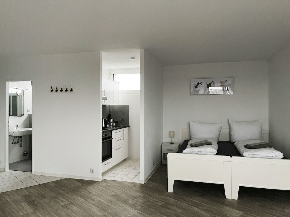Фото Zentral gelegene Studios i home2share