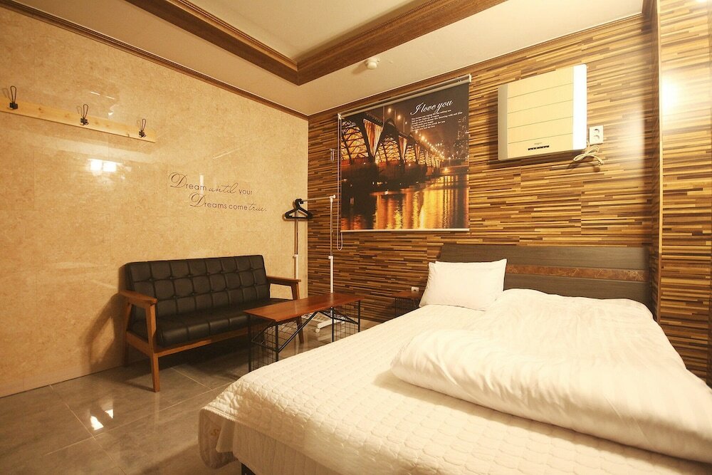 Фото Geochang Hwangsil