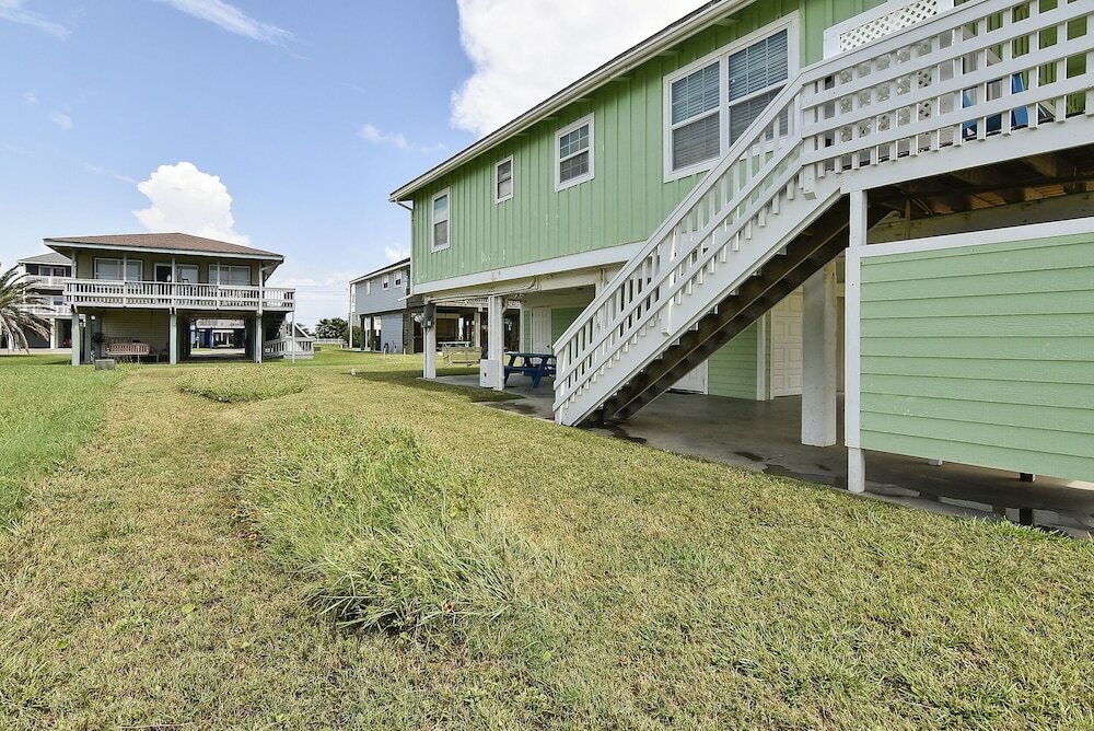 Фото Paradise Found