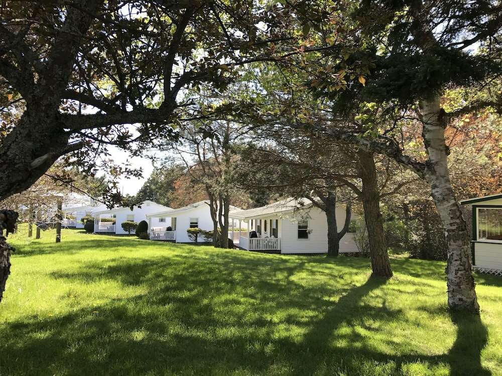 Фото By The Bay Cottages