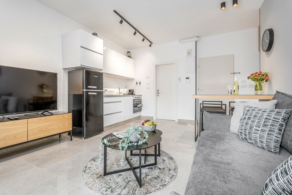 Фото Charming One bedroom with balcony