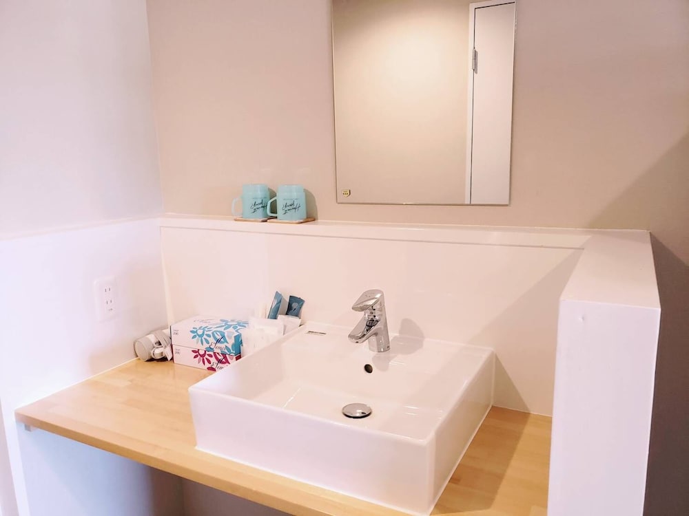 Фото Mr. Kinjo Happiness Resort 1