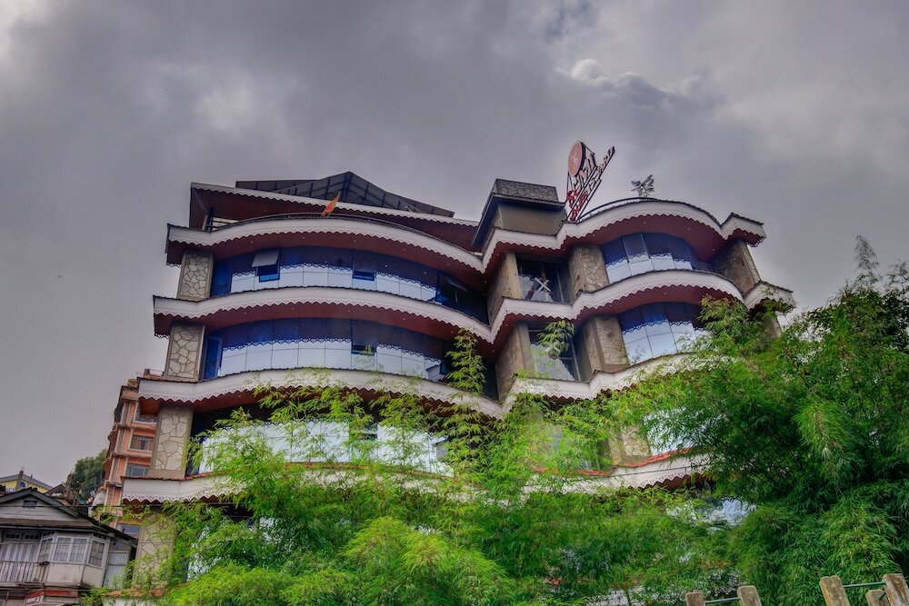 Фото Sumi Queen's Yard Rink Mall Darjeeling