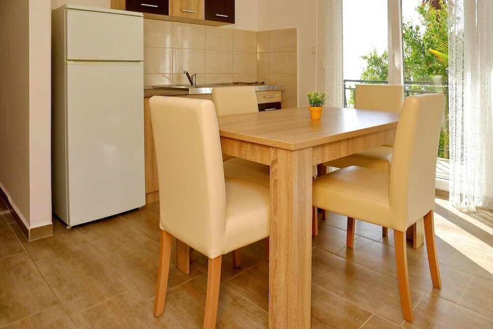 Фото Aleksandra - 10 m From sea - A6