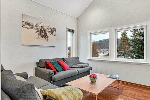 Гостиница Auroras Friends Apartment - Hostel в Тромсё