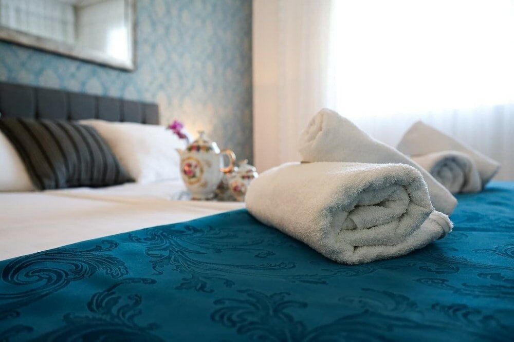 Фото Novis - Close to the sea - A2 Lucia