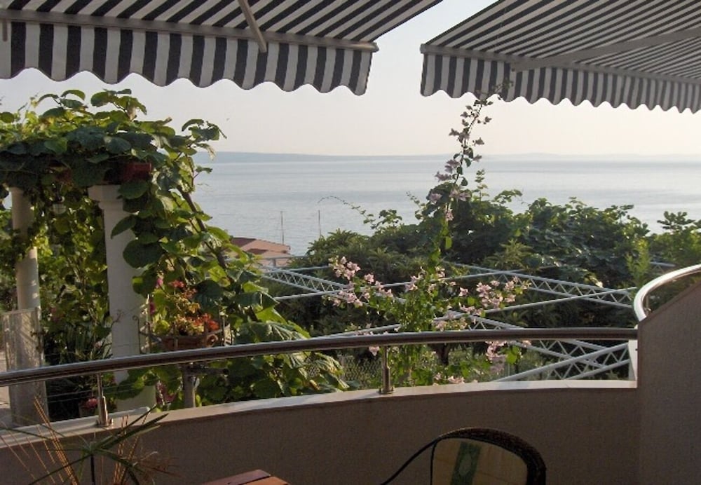 Фото Jugana - With Pool - A1 Donji