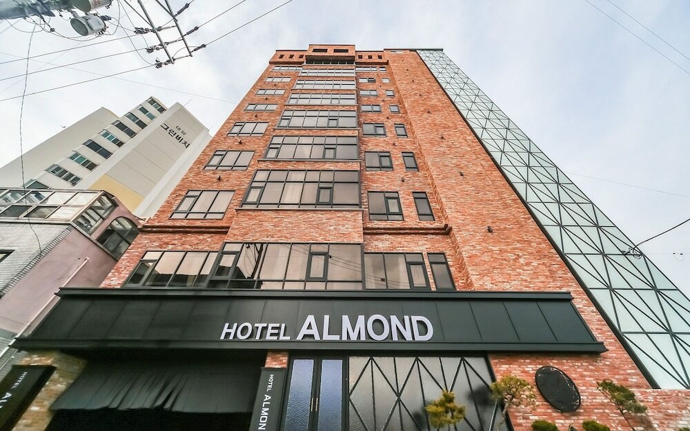 Фото Changwon Jinhae Almond Hotel