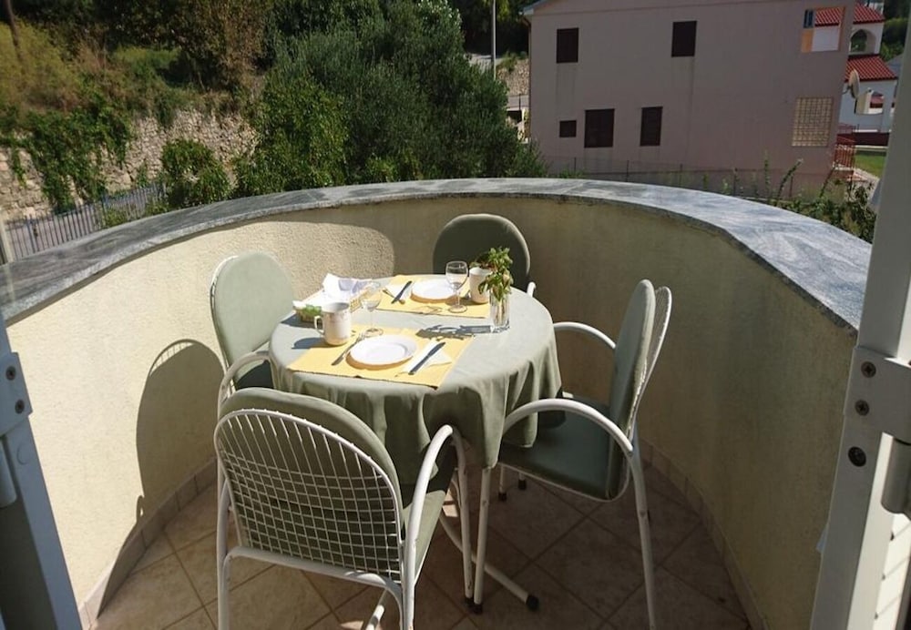 Фото Zdene - With Parking - A1