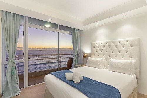 Гостиница Ocean View C702 в Кейптауне