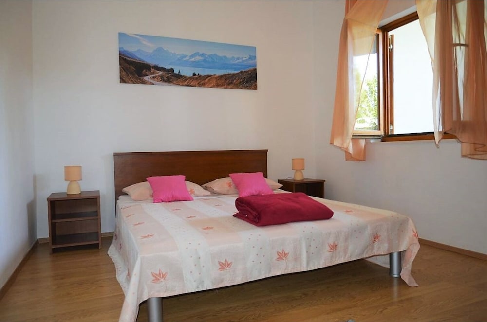 Фото Anka - 50m From Pebble Beach - A1