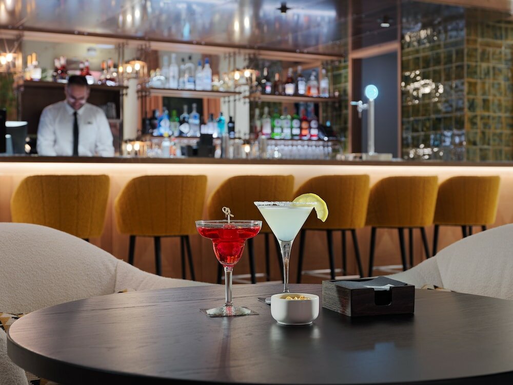 Фото H10 Croma Malaga