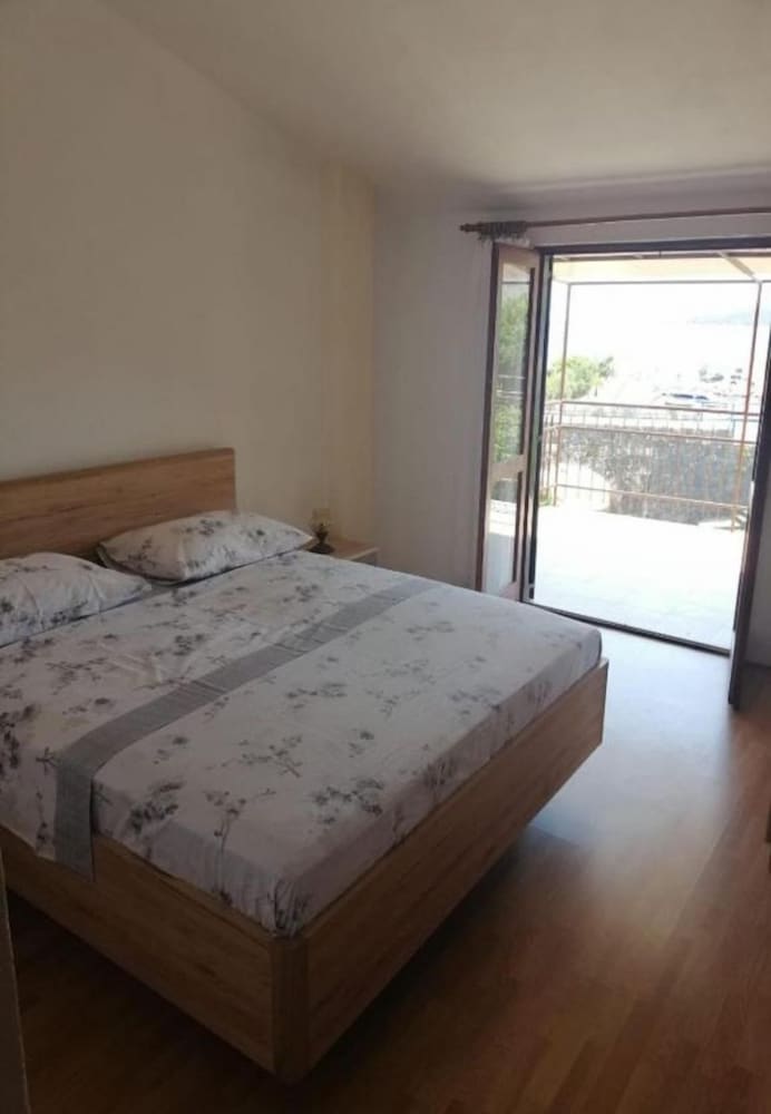 Фото Ante - 50 M From the sea - A1