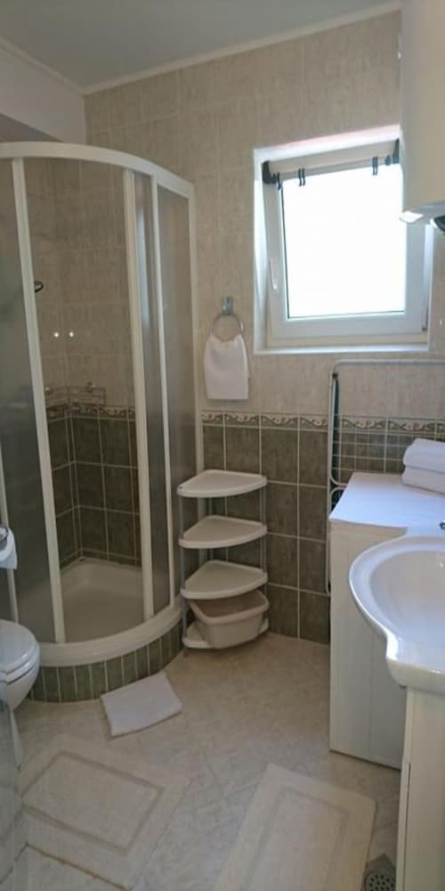 Фото Zdene - With Parking - A1