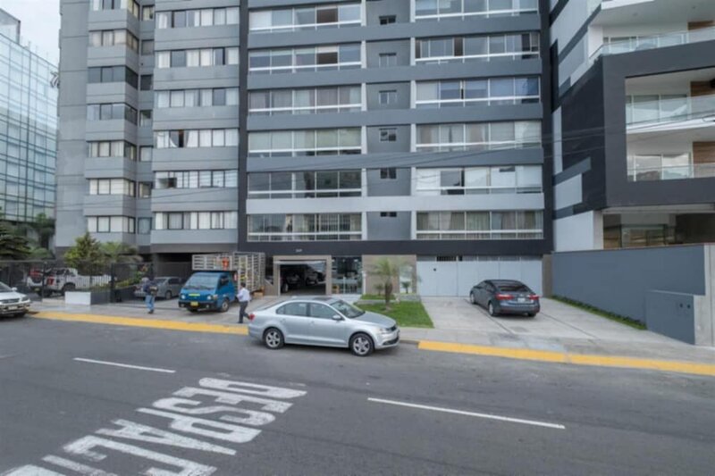 Гостиница Charming Spacious Apt w City Ocean Views