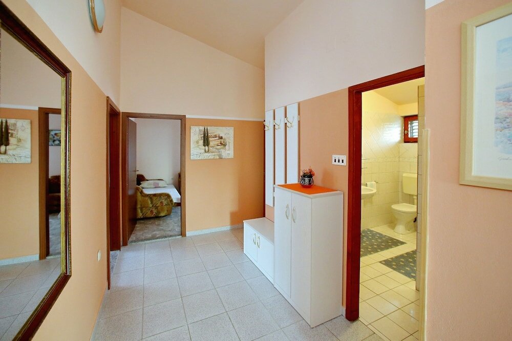 Фото Julijana - Economy Apartment - A1