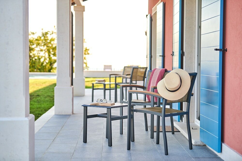 Фото Rainis Hill Top Villa