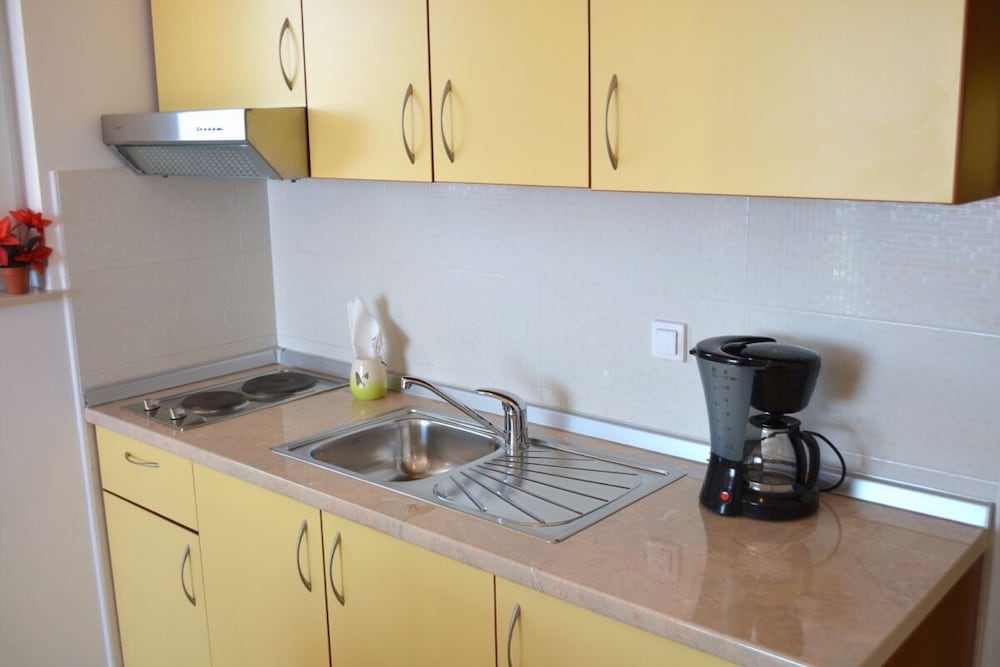 Фото Floral Apartments Pende