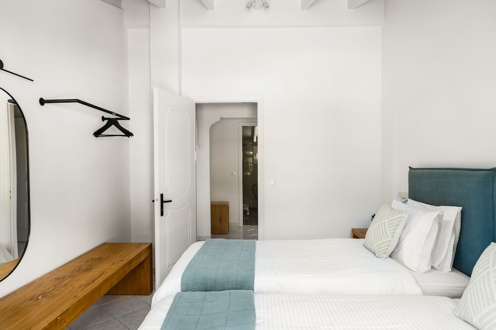 Фото The Seaview Corner Apartments by Konnect, Ipsos