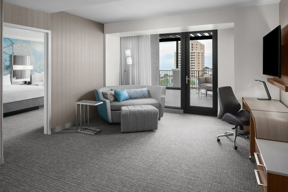 Фото Courtyard by Marriott Clearwater Beach