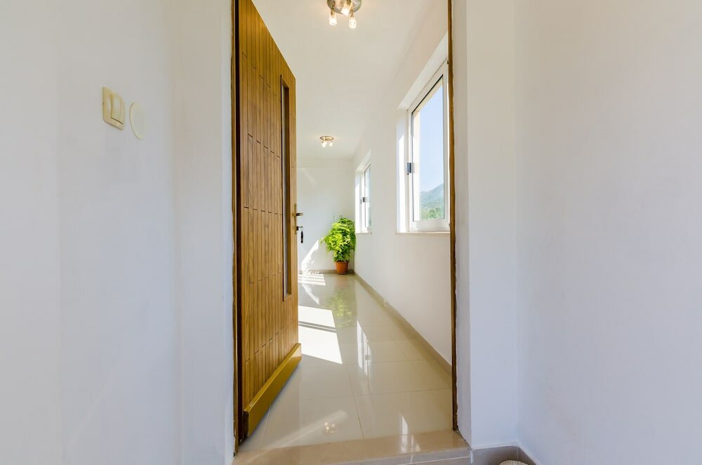 Фото Apartments & Rooms Maždin