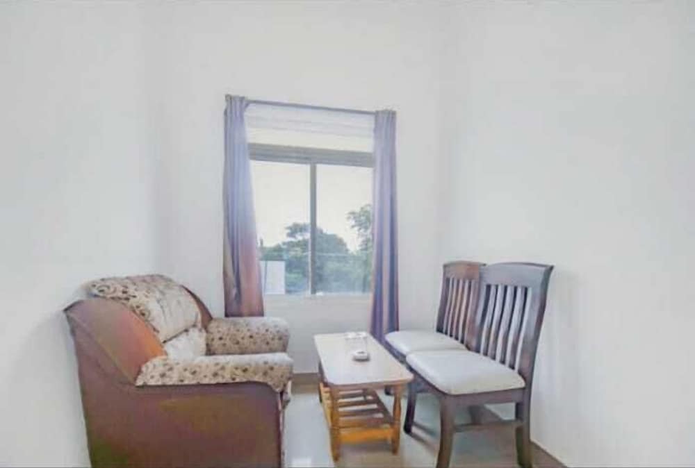 Фото Hotel Jothimani