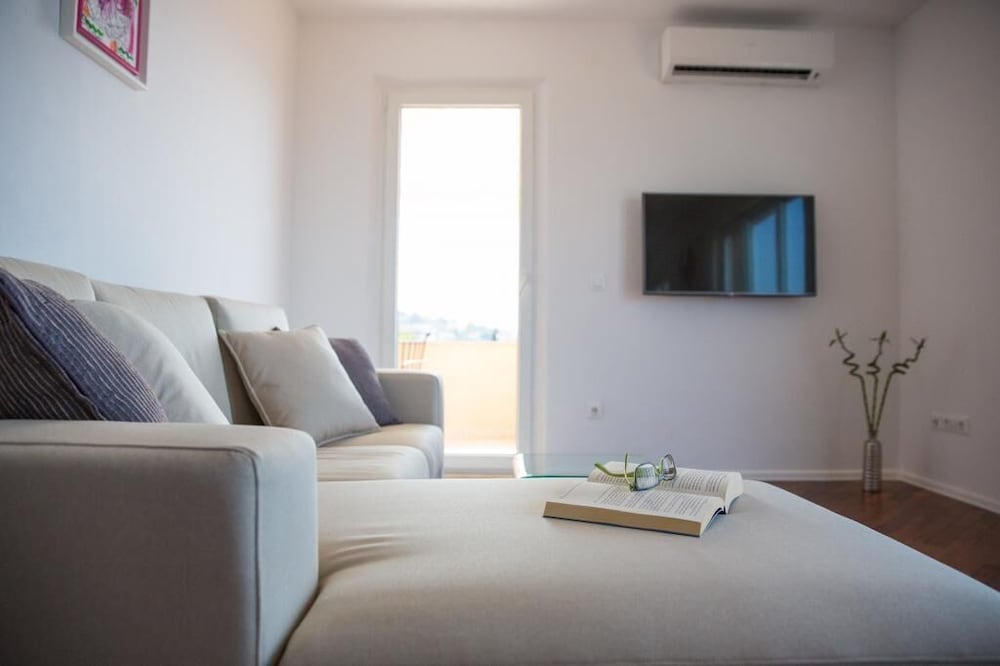 Фото Apartments Nina - Orasac