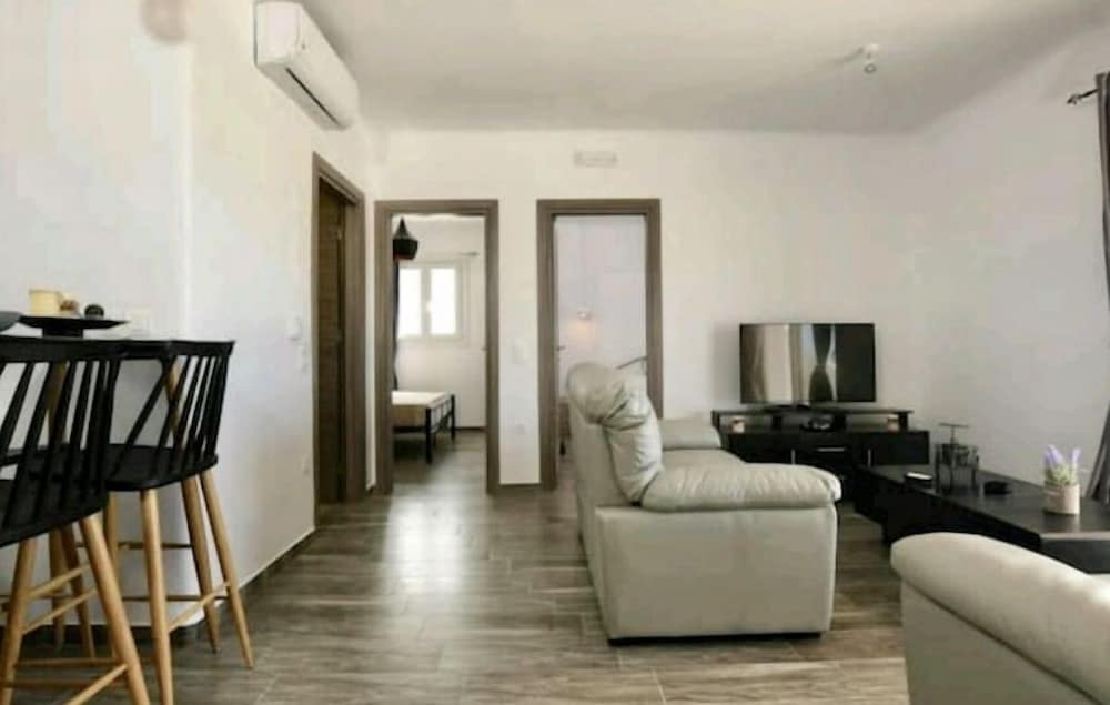 Фото Casterly Rock by Alpha Living