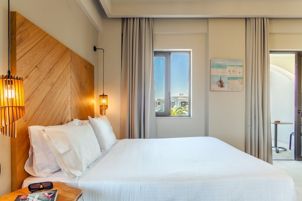 Фото Malena Hotel & Suites - Adults Only by Omilos Hotels