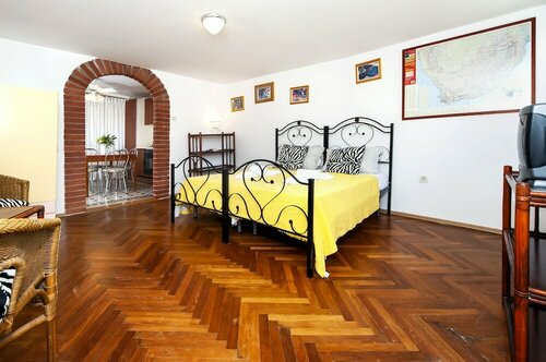 Гостиница Carera Seaview Apartments в Ровине