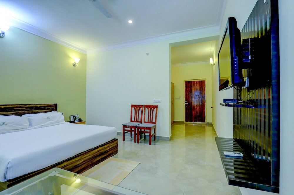 Фото Ezzenza Royal Garden Brindavan Resort