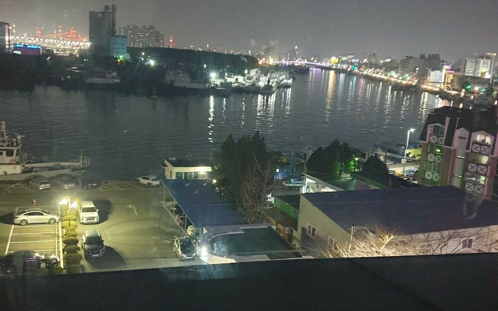 Фото Pohang Yeongildae Bb