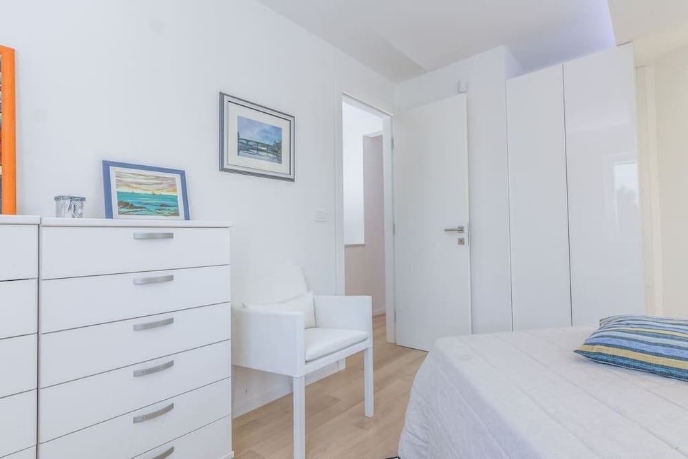 Фото Luxury Villa White Rose with the Pool