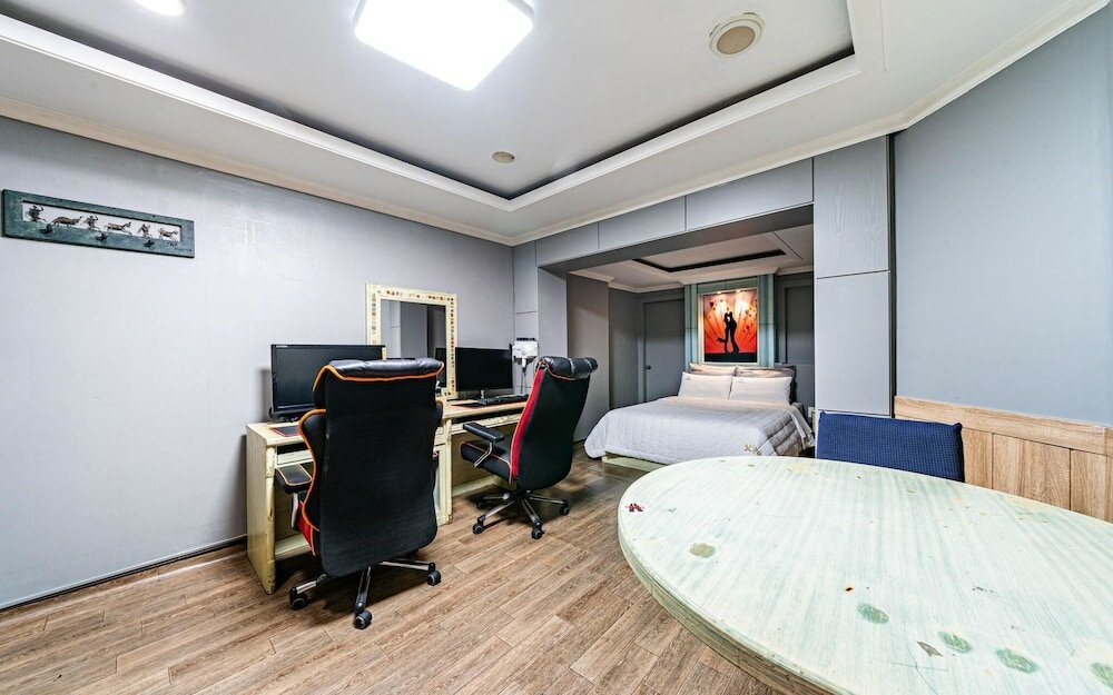 Фото Daejeon Yongjeon High Class