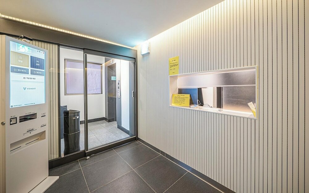 Фото Changwon Palyongdong Theme Motel