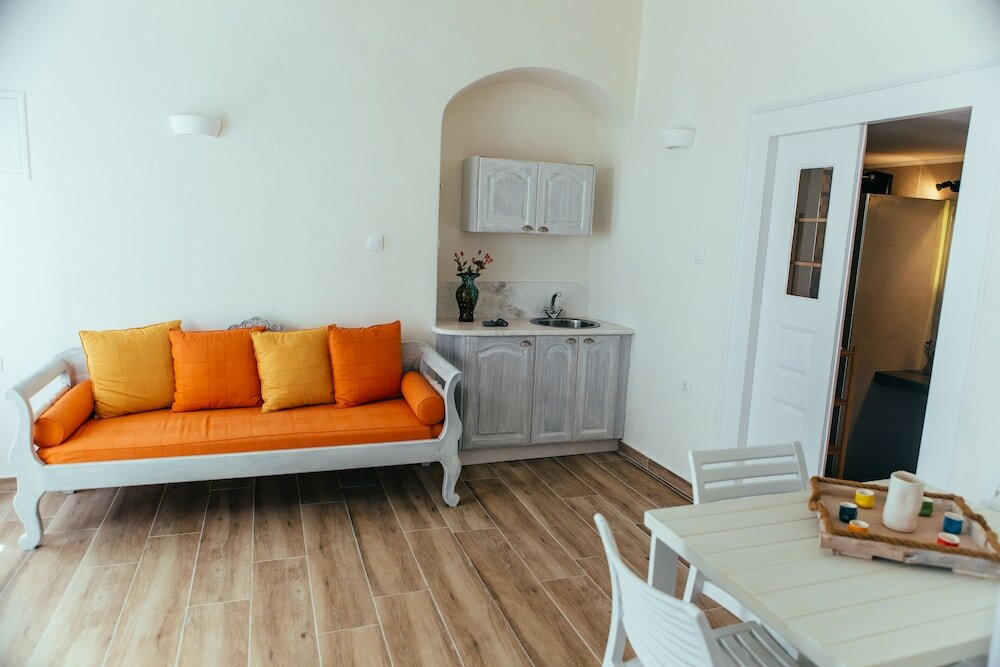 Фото Day One Fira Mansion