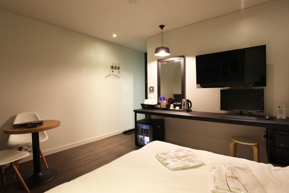 Фото Suwon Station The Byeol