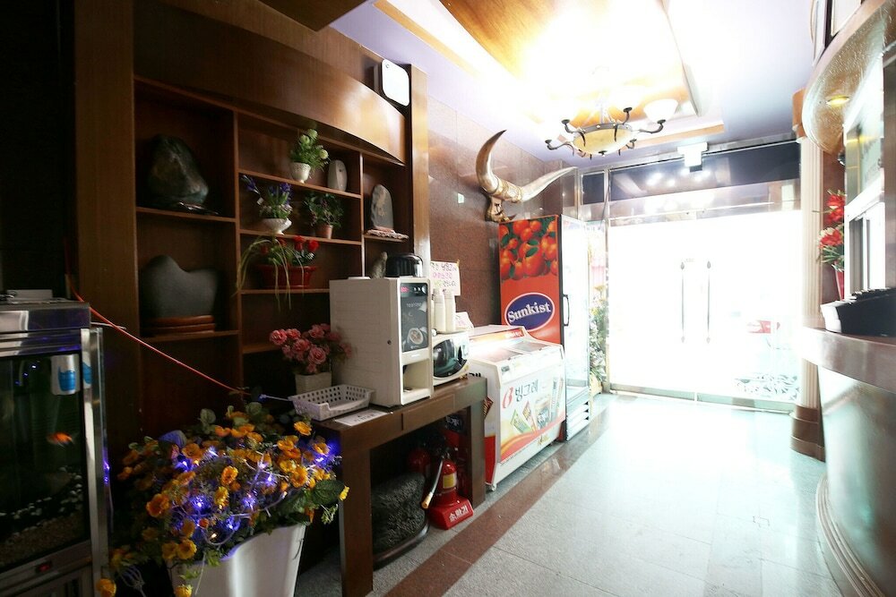 Фото Daejeon Yongjeon Some