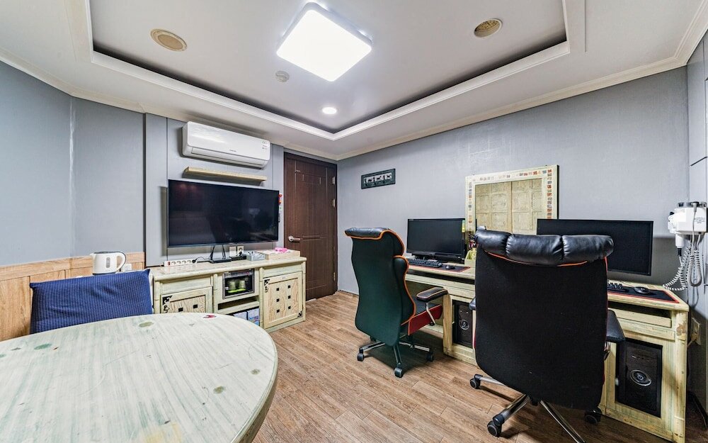 Фото Daejeon Yongjeon High Class