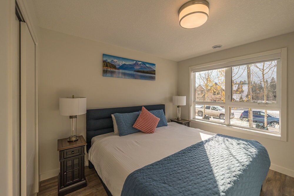 Фото 2 Bedroom Suite for Larger Group