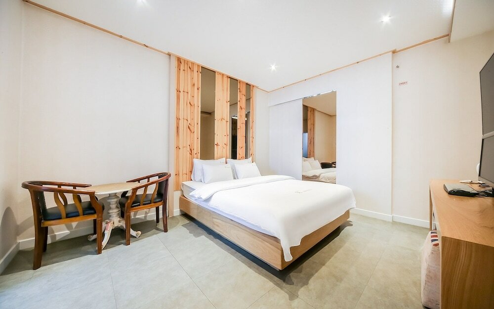 Фото Changwon Sangnam-dong A Plus