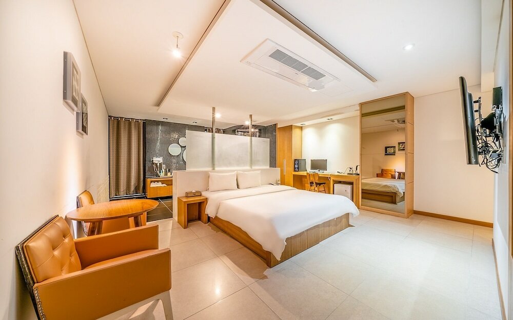 Фото Incheon Ali Suite Hotel