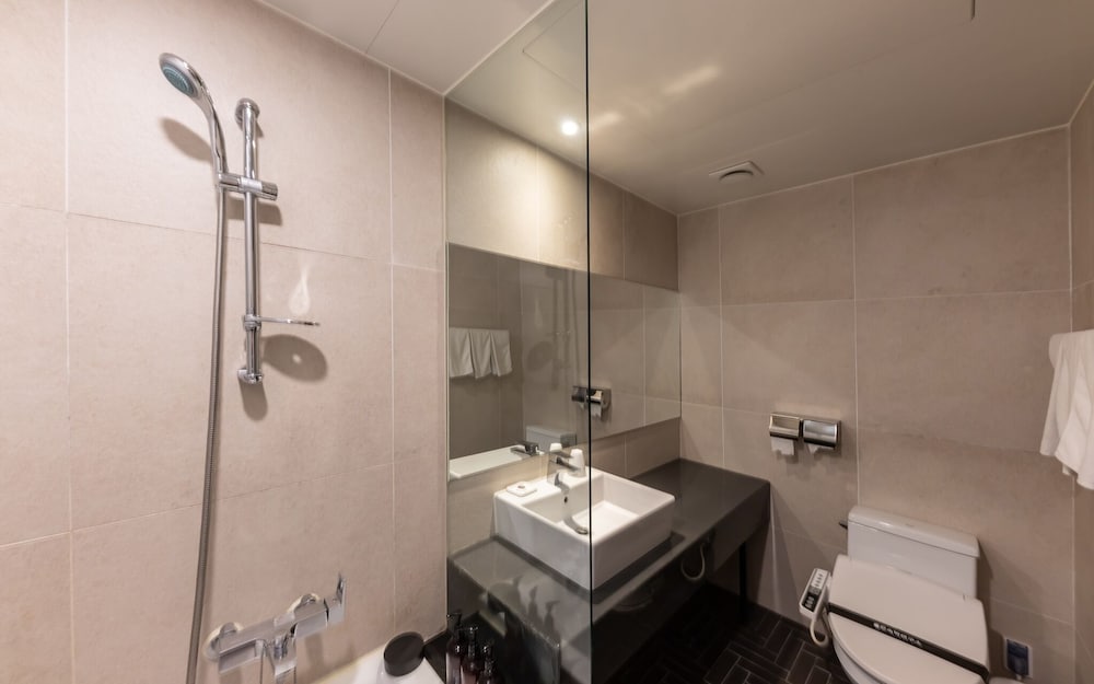 Фото Pohang Yaja Yeongildae