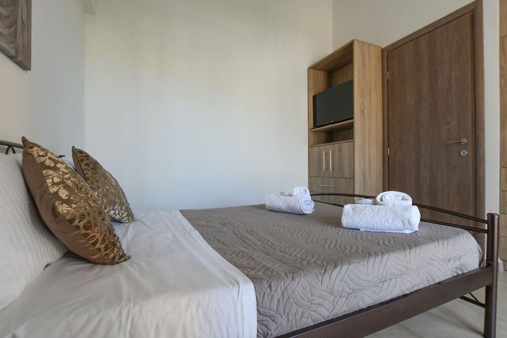 Фото Orama Apartment